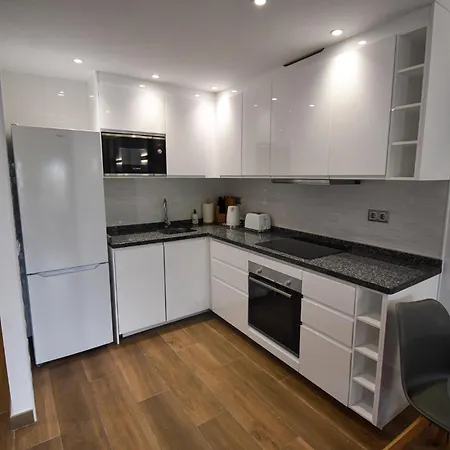 Apartamento Urb Pueblo Del Parque, Luxury 2 Bedroom Apartment. Fantastic Location.