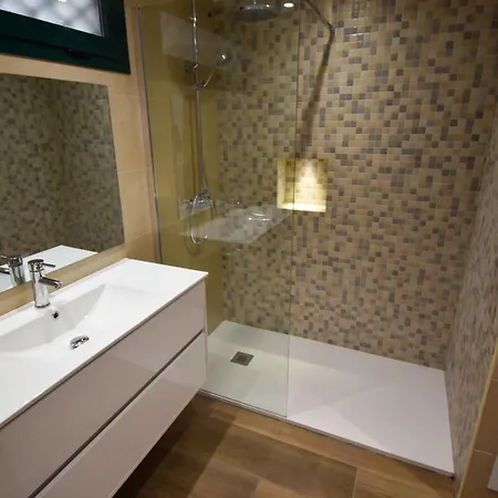 Apartamento Urb Pueblo Del Parque, Luxury 2 Bedroom Apartment. Fantastic Location.