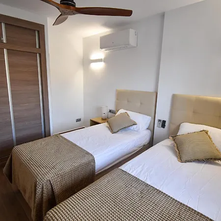 Apartamento Urb Pueblo Del Parque, Luxury 2 Bedroom Apartment. Fantastic Location.