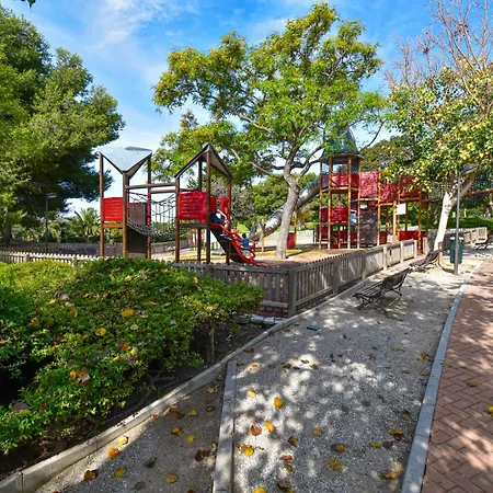 Apartamento Urb Pueblo Del Parque, Luxury 2 Bedroom Apartment. Fantastic Location.