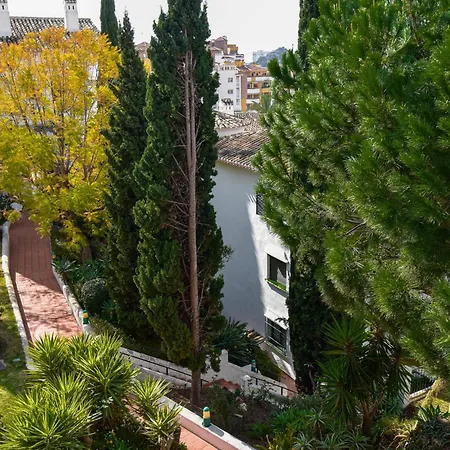 Urb Pueblo Del Parque, Luxury 2 Bedroom Apartment. Fantastic Location. Benalmádena