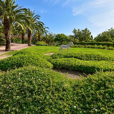 Urb Pueblo Del Parque, Luxury 2 Bedroom Apartment. Fantastic Location. Benalmádena